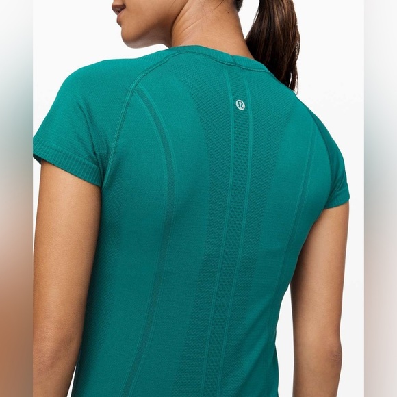 Lululemon | Swiftly Tech Short Sleeve CrewLaguna / Laguna Size 4 Workout Running - Picture 5 of 12